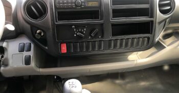 Toyota Dyna Dashboard and gear